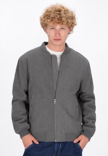 Куртка бомбер