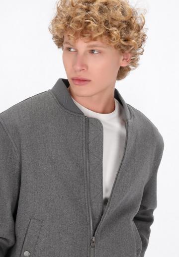 Куртка бомбер