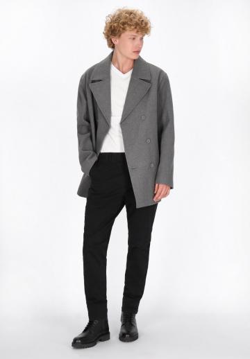 Короткое пальто