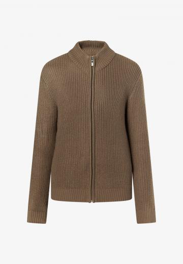 Вязаная кофта