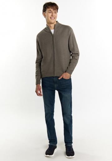 Вязаная кофта