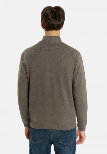 Вязаная кофта