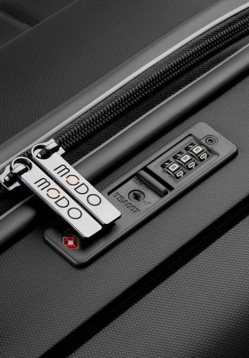 Набор чемоданов