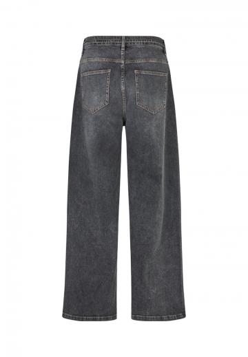 Свободные джинсы