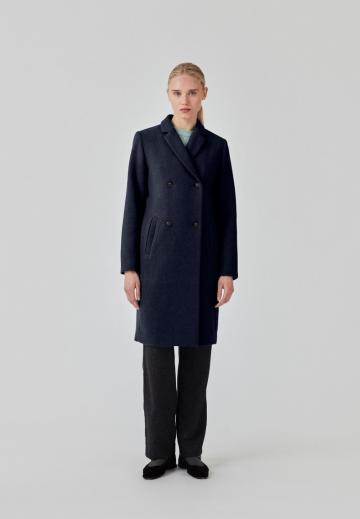 Шерстяное пальто