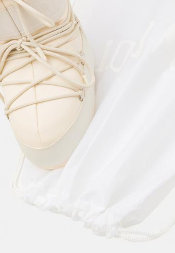 Зимние ботинки