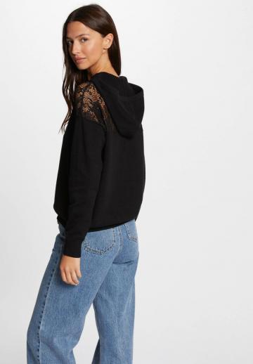 Пуловер с капюшоном