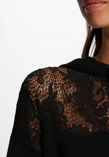 Пуловер с капюшоном