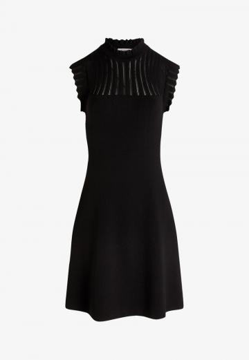 Платье футляр