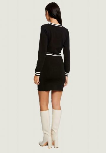 Платье футляр