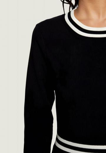 Платье футляр