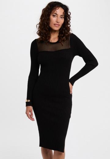 Платье футляр