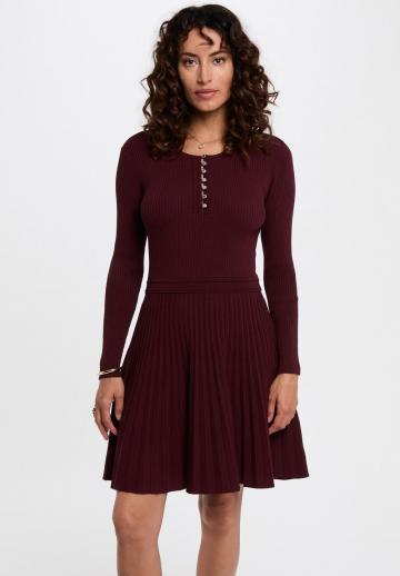 Вязаное платье