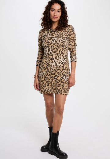 Платье футляр