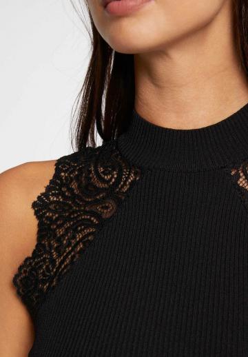 Платье футляр