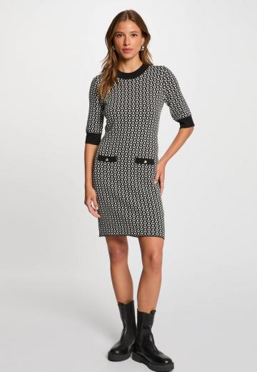 Платье футляр