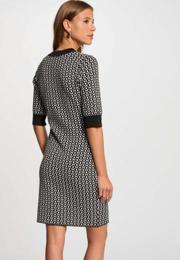 Платье футляр