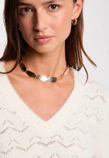 Пуловер с вырезом V