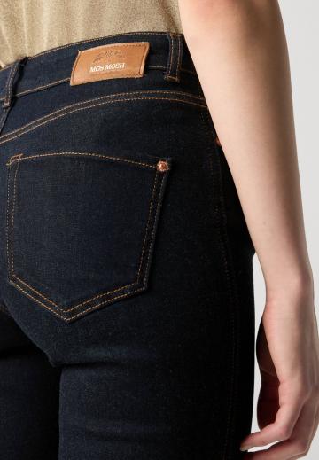 Клешеные джинсы