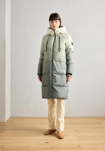 Пуховое пальто