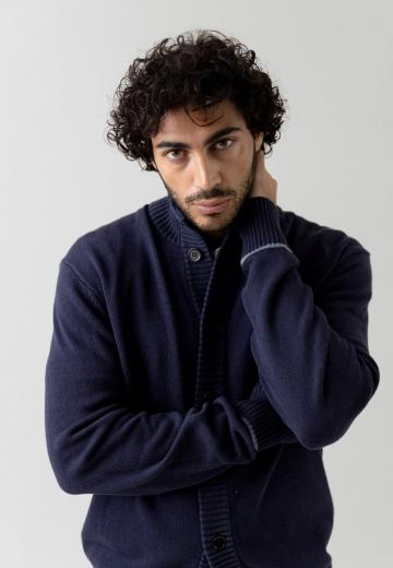 Вязаная кофта