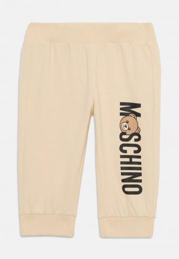 Набор одежды