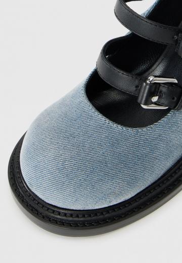 Высокие сапоги