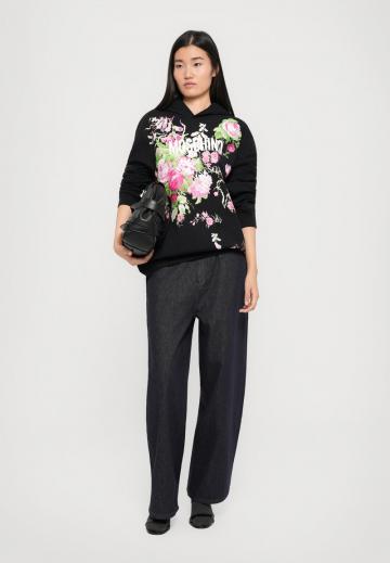 Пуловер с капюшоном