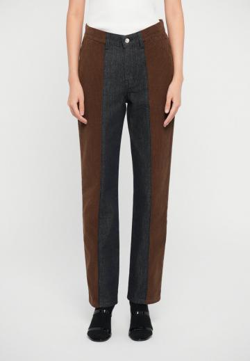 Прямые джинсы