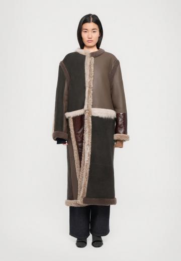 Длинная куртка