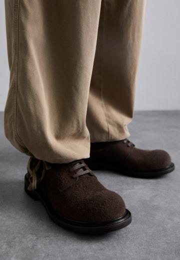 Ботинки на шнуровке