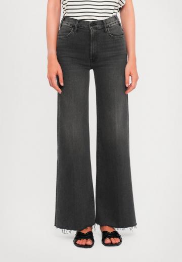 Клешеные джинсы