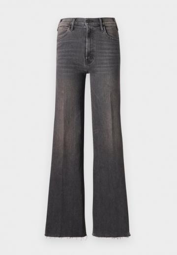 Клешеные джинсы