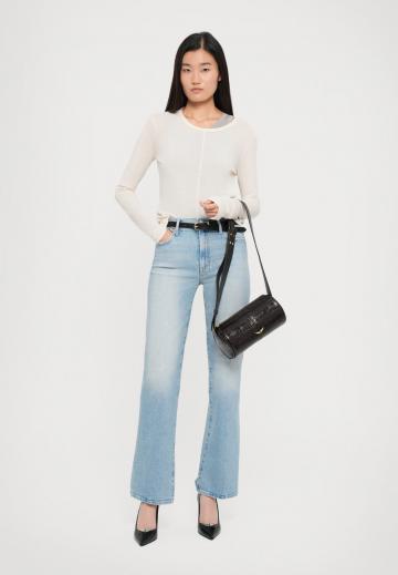 Прямые джинсы