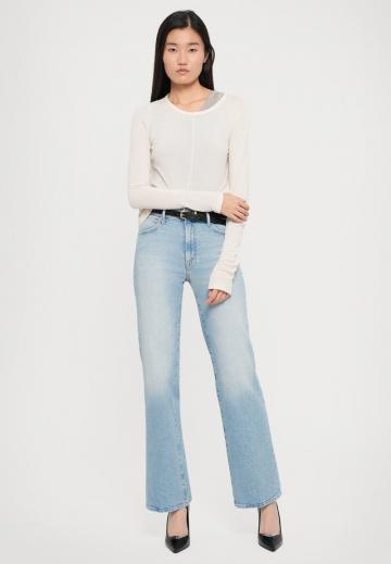 Прямые джинсы