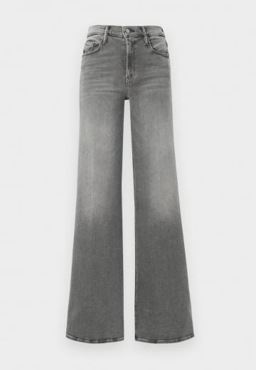 Клешеные джинсы