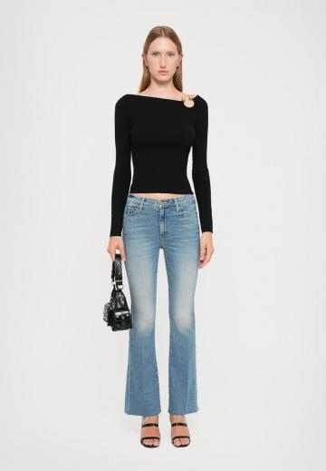 Клешеные джинсы