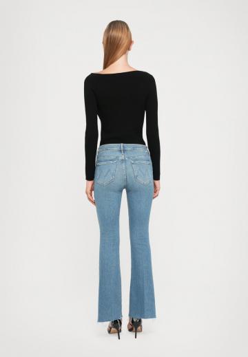 Клешеные джинсы