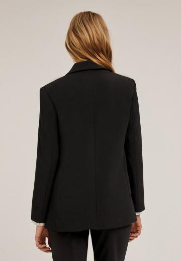 Блейзер с накладными карманами
