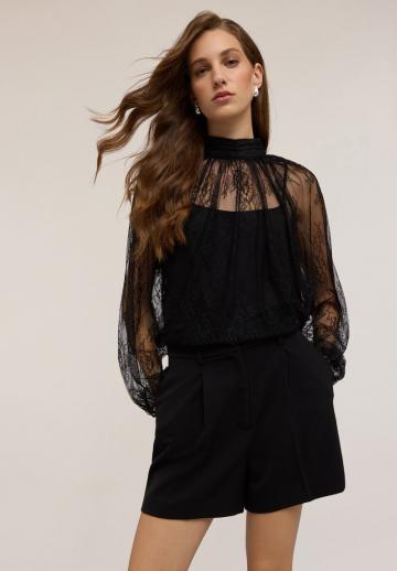 Кружевная блузка