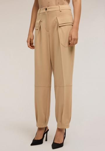 Брюки с накладными карманами
