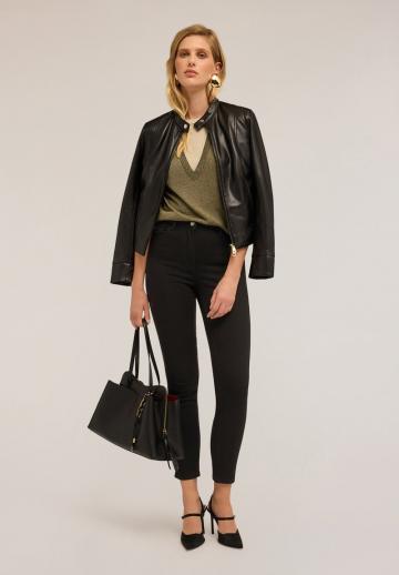 Короткие джинсы