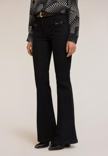 Клешеные брюки