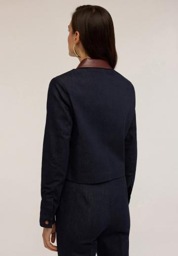 Джинсовая куртка