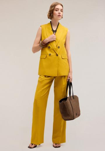 Длинный жилет