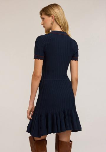 Вязаное платье