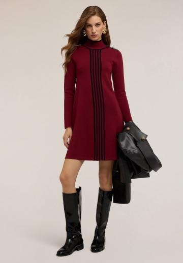 Вязаное платье