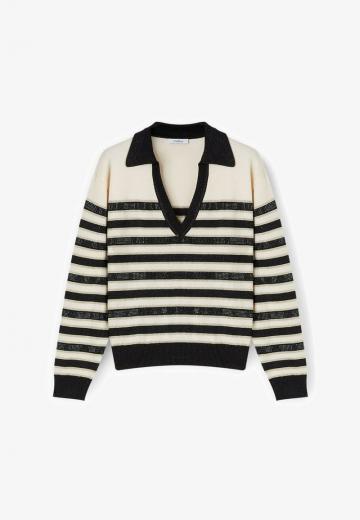 Пуловер в полоску
