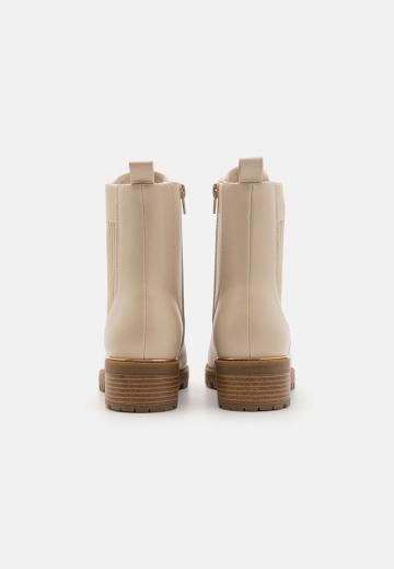 Широкие сапоги