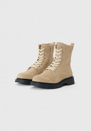 Широкие сапоги